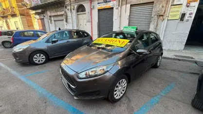 Usata Ford Fiesta 60 CV (44 kW) 2016 Grigio Utilitaria