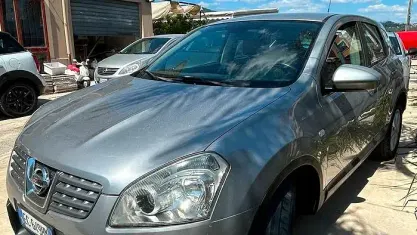 Usata Nissan Qashqai Acenta 117 CV (86 kW) 2011 Grigio SUV
