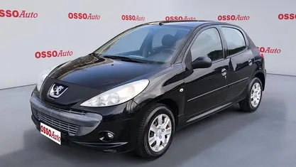 Usata Peugeot 206 60 CV (44 kW) 2011 Berlina