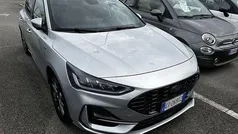 Grigio Usata 2024 Ford Focus ST-Line Due volumi | 18.950 € (Ottimo prezzo)