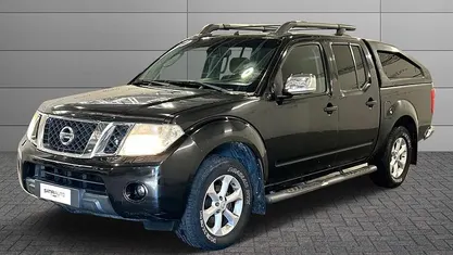 Usata Nissan Navara XE 190 CV (139 kW) 2010 Nero metallizzato Pick-up