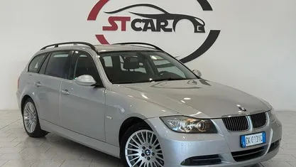 Argento Usata 2007 BMW 330 Comfort Edition Station wagon | 7500 € (Super prezzo)