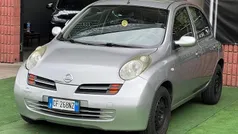 Grigio Usata 2004 Nissan Micra Acenta Due volumi | 2499 € (Buon prezzo)