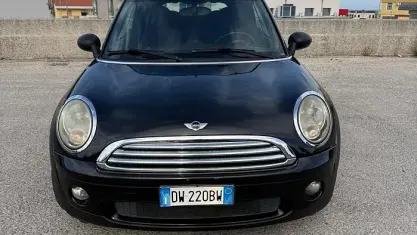 Usata Mini Cooper Cabriolet 120 CV (88 kW) 2009 Nero Cabrio
