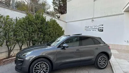 Grigio Usata 2017 Porsche Macan S SUV | 37.500 € (Buon prezzo)
