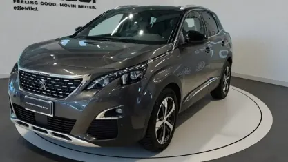 Usata Peugeot 3008 GT-line 120 CV (88 kW) 2018 Grigio SUV