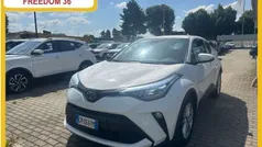 Bianco Usata 2023 Toyota C-HR Active SUV | 16.990 € (Super prezzo)