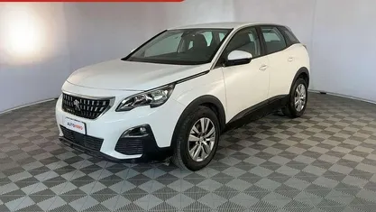 Usata Peugeot 3008 Business-Line 131 CV (96 kW) 2020 Bianco SUV