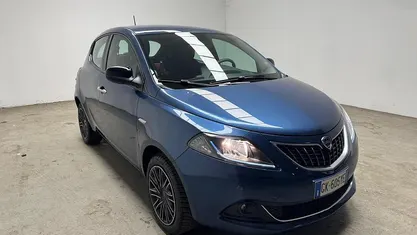 Blu Usata 2022 Lancia Ypsilon Gold Due volumi | 11.900 € (Buon prezzo)
