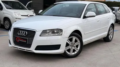 Bianco Usata 2010 Audi A3 Ambition Tre volumi | 6900 € (Buon prezzo)