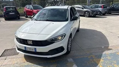 Usata Fiat Tipo 131 CV (96 kW) 2025 Utilitaria