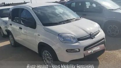 Usata Fiat Panda S 70 CV (51 kW) 2023 Bianco Utilitaria
