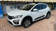 Bianco Usata 2021 Dacia Sandero Comfort Tre volumi | 12.000 € (Buon prezzo)