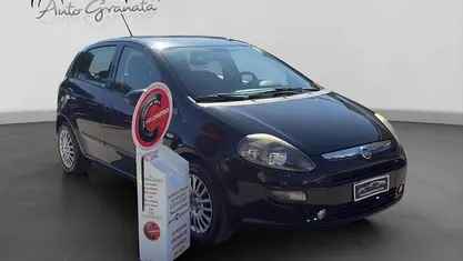 Usata Fiat Punto Evo Dynamic 75 CV (55 kW) 2011 Nero Utilitaria