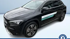 Nero metallizzato Usata 2025 Mercedes GLA180 Advanced SUV | 42.400 € (Buon prezzo)