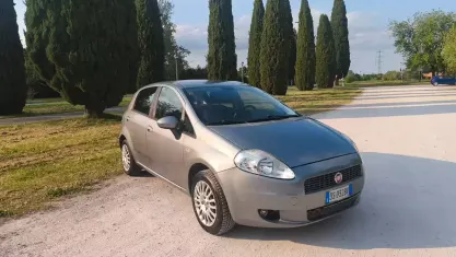Usata Fiat Grande Punto 70 CV (51 kW) 2008 Grigio Utilitaria