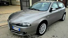 Gray Usata 2008 Alfa Romeo 147 Distinctive Due volumi | 1990 € (Ottimo prezzo)