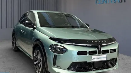 Usata Lancia Ypsilon 110 CV (80 kW) 2025 Utilitaria