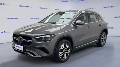 Usata Mercedes GLA200 Advanced 150 CV (110 kW) 2023 Grigio scuro SUV