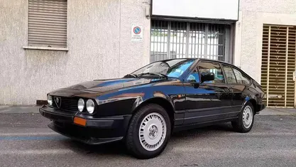 Usata Alfa Romeo GTV 158 CV (116 kW) 1986 Coupé