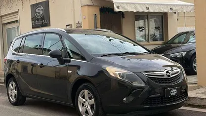 Nero Usata 2012 Opel Zafira Tourer Monovolume | 6800 € (Buon prezzo)