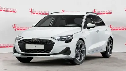 Bianco Usata 2025 Audi A3 e-tron Comfort Due volumi | 45.000 €