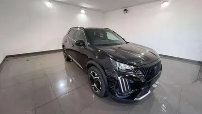 Grigio Usata 2025 Peugeot 2008 Allure SUV | 18.490 € (Ottimo prezzo)