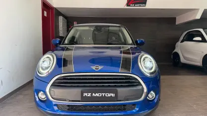 Usata Mini ONE 75 CV (55 kW) 2020 Blu Utilitaria