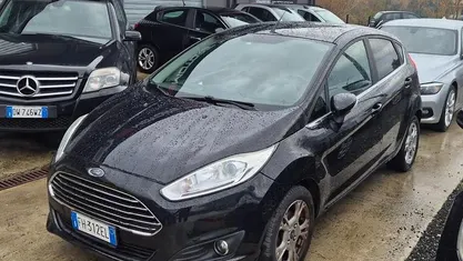 Usata Ford Fiesta Business Edition 75 CV (55 kW) 2017 Bianco Berlina