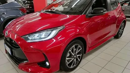 Usata Toyota Yaris Play 92 CV (67 kW) 2023 Bordeaux Utilitaria