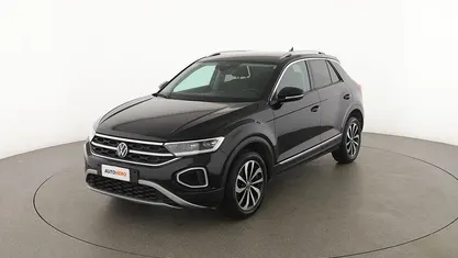 Usado VW T-Roc Style 110 CV (80 kW) 2023 Negro SUV