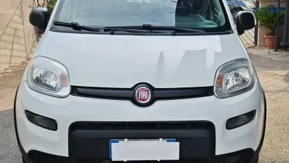Usata Fiat Panda 4x4 S 85 CV (62 kW) 2019 Bianco Utilitaria