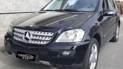 Usata Mercedes ML320 224 CV (164 kW) 2008 Nero SUV