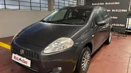 Usata 2009 Fiat Grande Punto Dynamic Utilitaria | 2990 € (Buon prezzo)