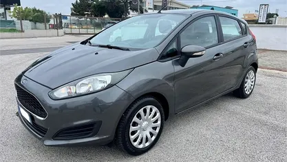 Usata Ford Fiesta Business Edition 95 CV (69 kW) 2017 Grigio Utilitaria