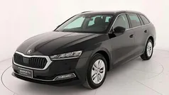 Nero tulipano perlato Usata 2024 Skoda Octavia Executive Station wagon | 28.900 € (Buon prezzo)