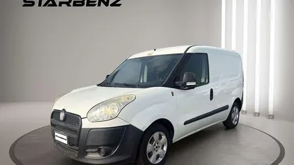 Usata Fiat Doblò 90 CV (66 kW) 2011 Bianco Monovolume