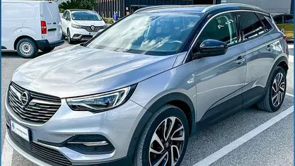 Usata Opel Grandland X Innovation 177 CV (130 kW) 2019 Grigio SUV