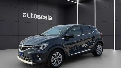 Usata Renault Captur Intens 160 CV (117 kW) 2022 Blue marine SUV