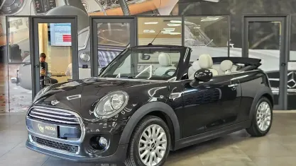 Usata Mini Cooper Cabriolet 136 CV (100 kW) 2016 Nero Cabrio