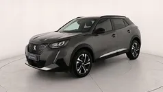 Grigio scuro met. Usata 2022 Peugeot 2008 Allure SUV | 16.900 € (Buon prezzo)