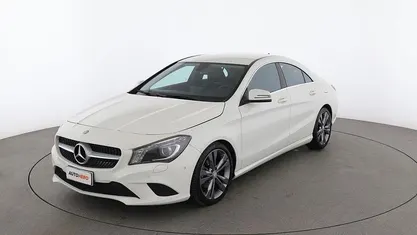 Usata Mercedes CLA200 136 CV (100 kW) 2016 Bianco Berlina