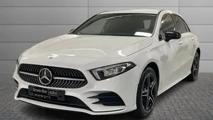 Usata Mercedes A250 Premium 218 CV (160 kW) 2022 Bianco digitale Utilitaria