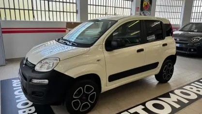 Usata Fiat Panda 4x4 Pop 84 CV (61 kW) 2021 Bianco Utilitaria