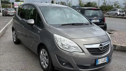 Usata Opel Meriva 100 CV (73 kW) 2011 Monovolume