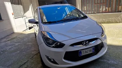 Usata Hyundai ix20 Comfort 90 CV (66 kW) 2013 Bianco Utilitaria