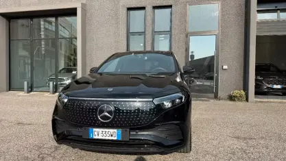 Usata Mercedes EQA250+ AMG Line Premium 94 kW (129 CV) 2024 Nero SUV