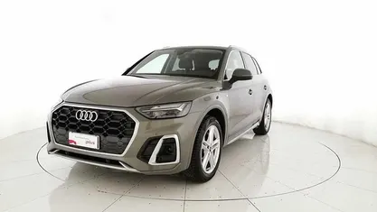 Usata Audi Q5 S-Line 163 CV (119 kW) 2024 Grigio SUV