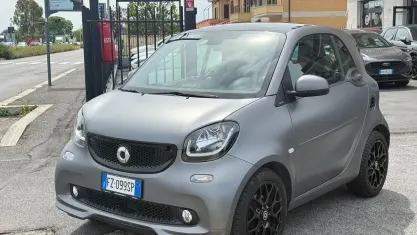 Usado Smart ForTwo Coupé Superpassion 90 CV (66 kW) 2019 Gris Coupe