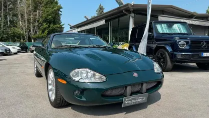Usata Jaguar XKR 363 CV (266 kW) 1999 Verde Coupé